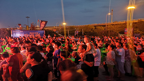 東麗居然之家津夜嘉年華來(lái)了，天津又一家夜市周末火爆開(kāi)街